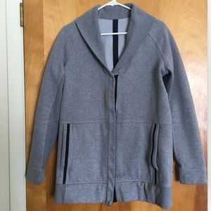 Lululemon jacket gray